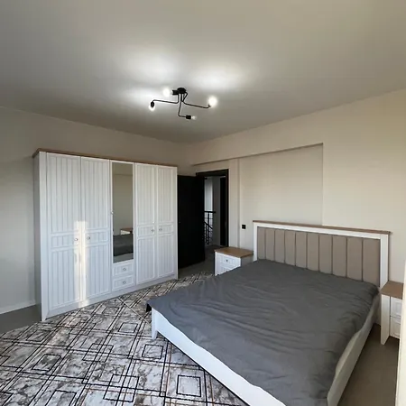 Havuzlu Villa-kartepe Masukiye